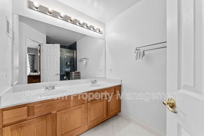 Building Photo - 15305 Brazil Cir