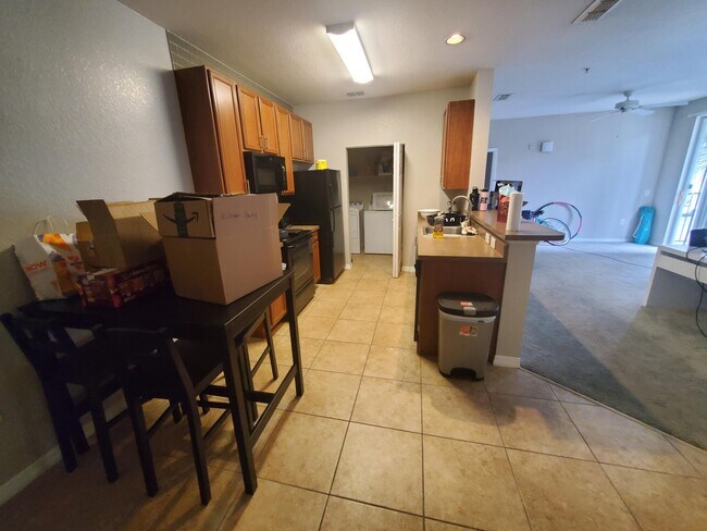 Building Photo - 8411 Meer Way