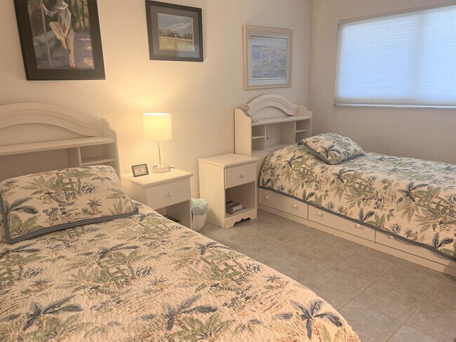 Building Photo - GREAT PRICE!  Gulf Horizon, Gulf Front, 2BR/2BA 1st Floor Condo