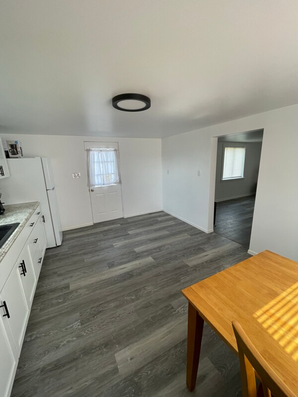 Building Photo - 50 Braddock St