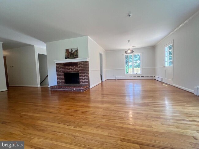 Building Photo - 12405 Shafer Ln