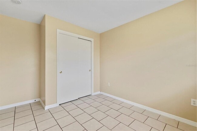 Building Photo - 3052 Park Ln