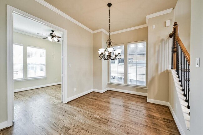Building Photo - 1117 St Agnes St