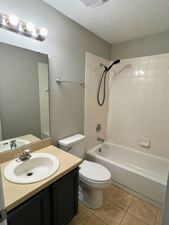 Building Photo - 3/2 in Sugarmill with pool access!