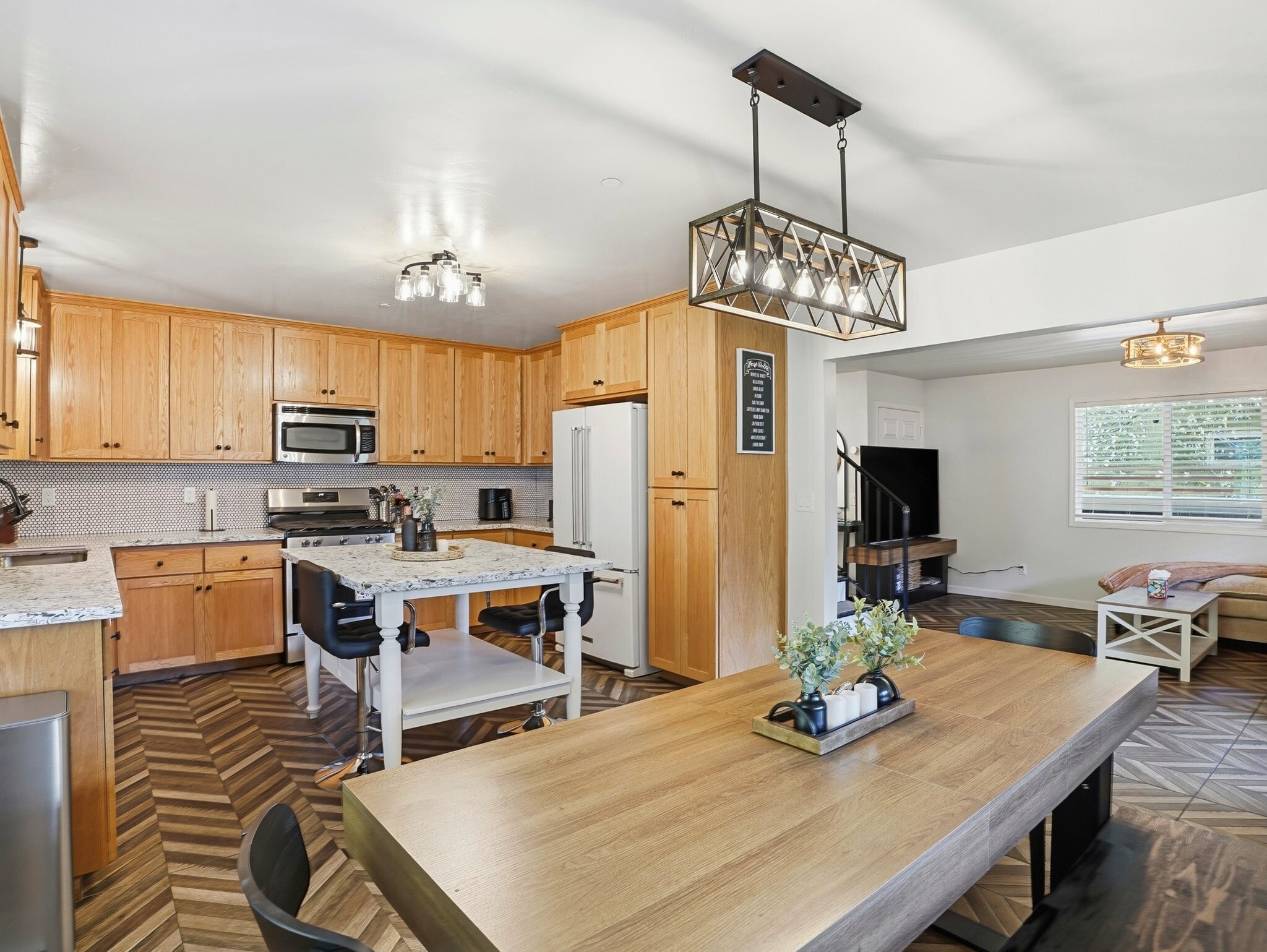 Building Photo - 16799 Center Way