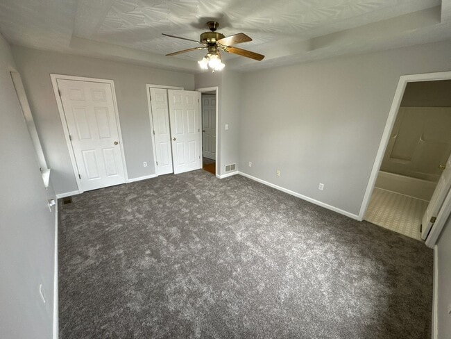 Building Photo - 4402 Dellafay Dr