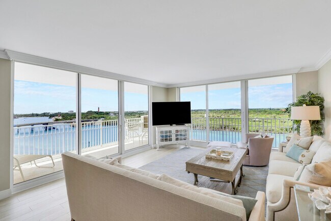 Building Photo - 375 S Beach Rd