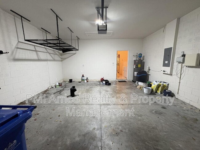 Building Photo - 8611 Olive Moss Ct