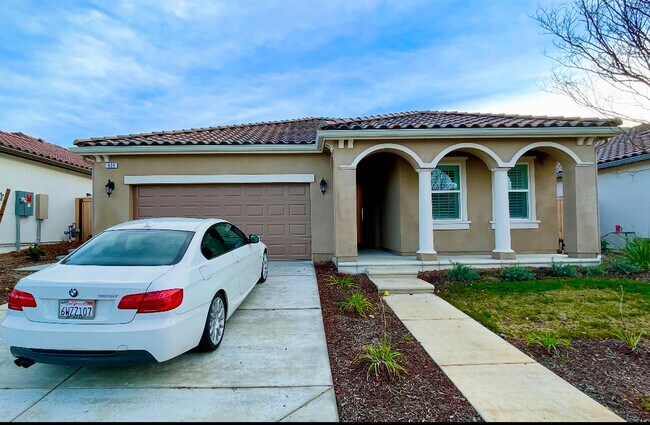 Primary Photo - 634 Wood Crest Ave