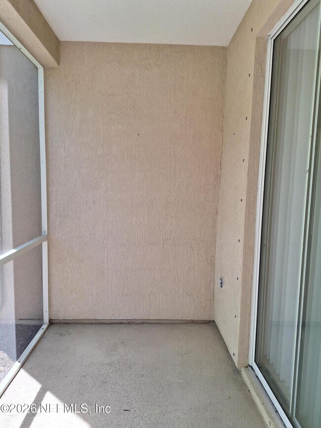 Building Photo - 8106 Summer Cove Ct