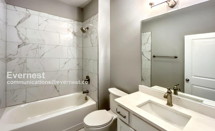 Building Photo - 1067 Montague Pl