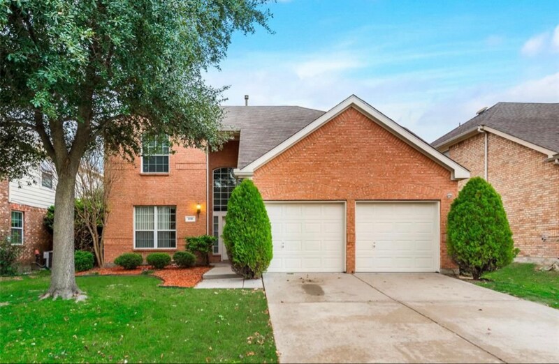 Primary Photo - 818 Green Pond Dr