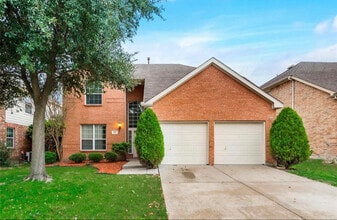 Building Photo - 818 Green Pond Dr