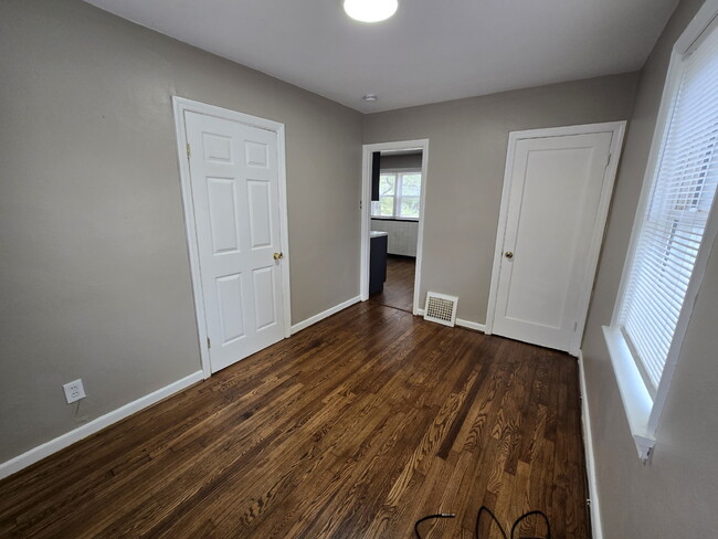 Building Photo - Florissant 3-Bedroom Rental – Affordable & Move-In Ready