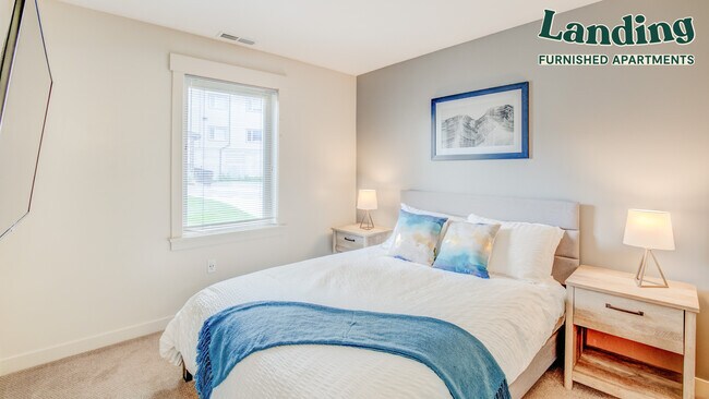 Building Photo - 159 E Midvillage Blvd