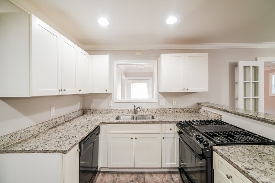 Building Photo - 4656 Ivywood Dr SW