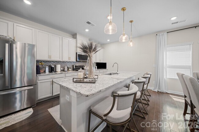 Building Photo - 11913 Silverheel Ln