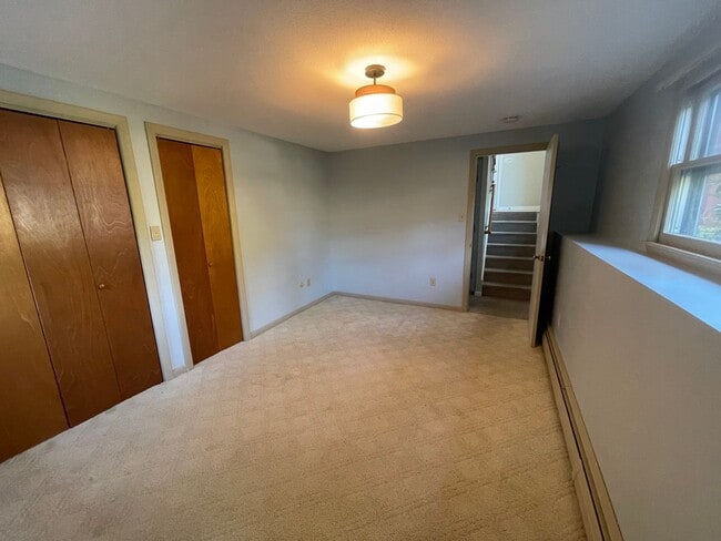 Building Photo - 4BR/1.5 Bath in Dalton – $2,800/mo Peacefu...