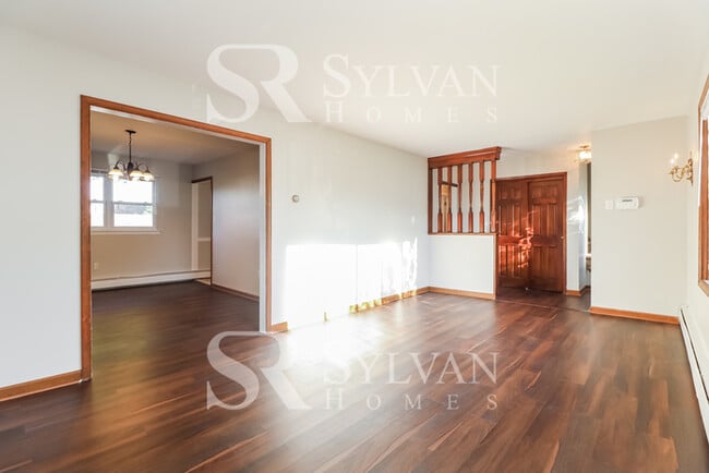 Building Photo - Carve Out a Great Life Here!