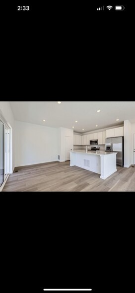 Building Photo - 6770 Juniper Dr