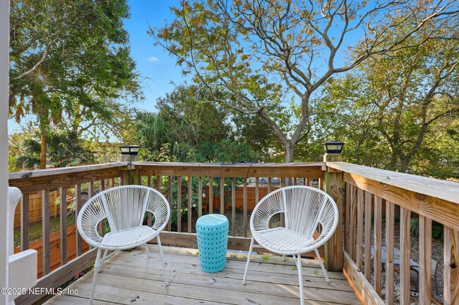 Building Photo - 420 3rd St S