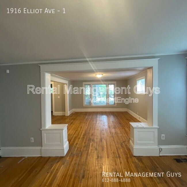 Building Photo - 1916 Elliot Ave