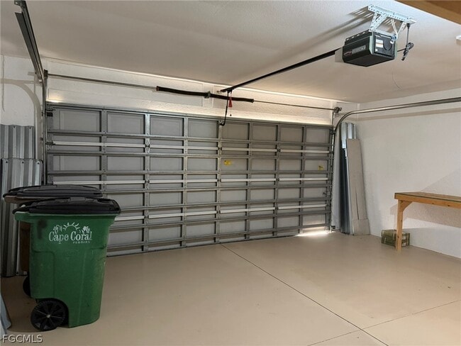 Building Photo - 2553 NW 21st Ave