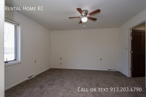 Building Photo - 5908 Brittany-