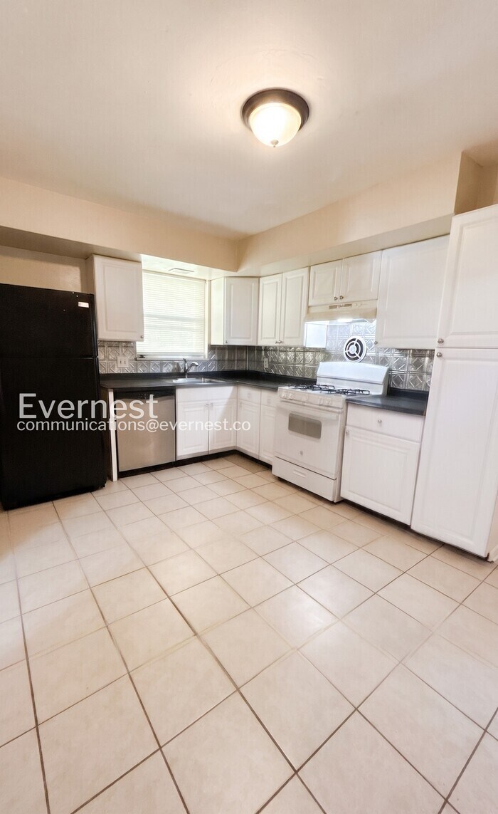Building Photo - 4608 Barbara Dr