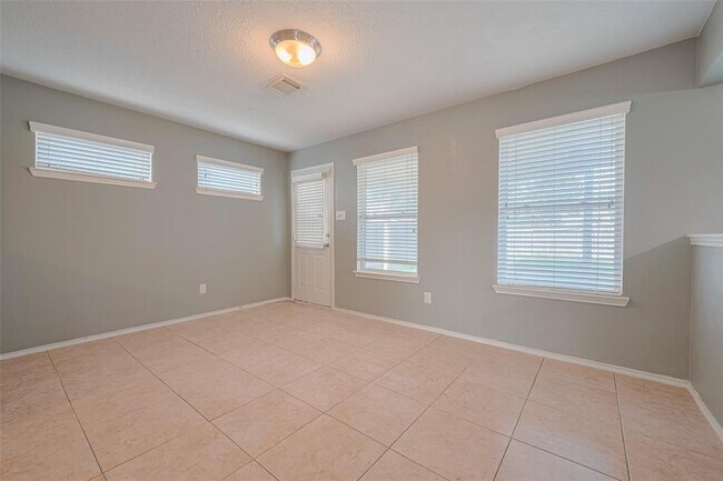 Building Photo - 11030 KNOBBLEY Oak Ct
