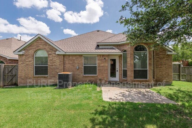 Building Photo - 8232 Livingston Ln