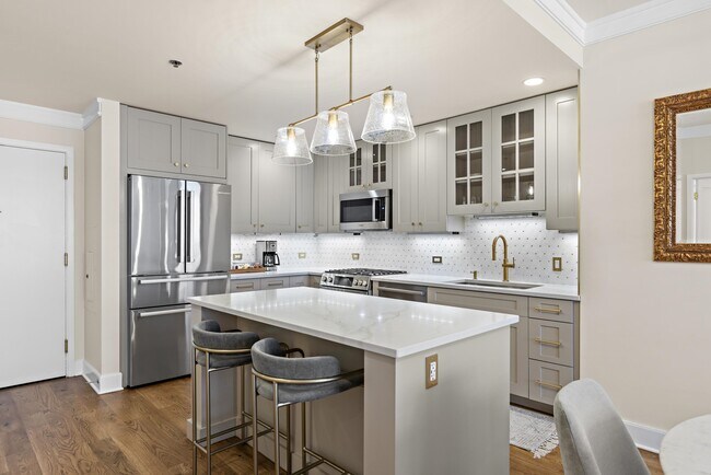 Building Photo - 1125 Maxwell Ln