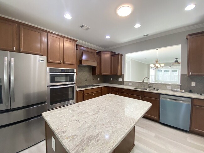 Building Photo - Three-bedroom ranch style home located in Baynard Park!