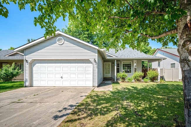 Building Photo - 5769 N Lachaise Ln