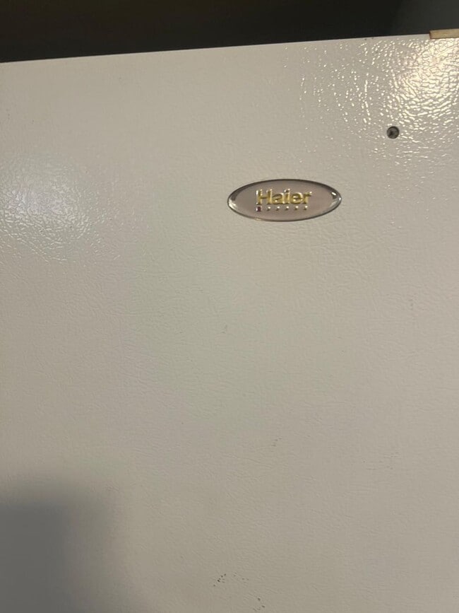 Building Photo - FOR RENT: Recently renovated home in Neenah!