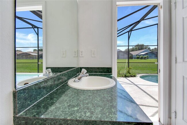 Building Photo - 236 Langham Dr