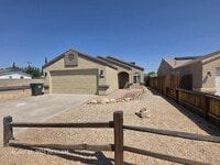 Building Photo - 1801 Chicago Ave