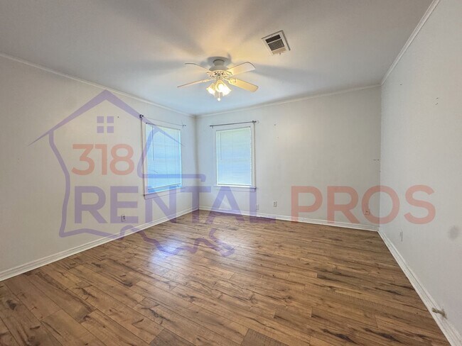 Building Photo - 209/211 W Virginia Ave. Duplex