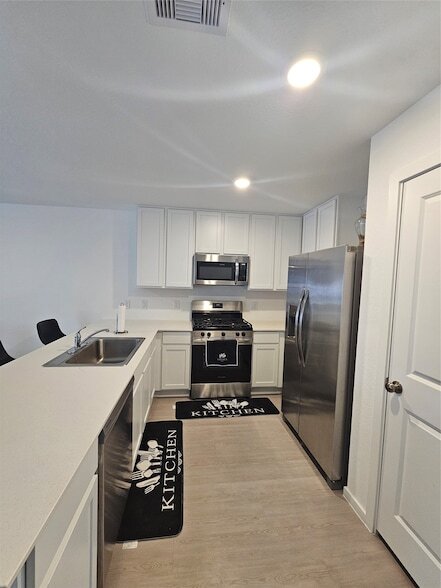 Building Photo - 28751 Texas Plns Dr