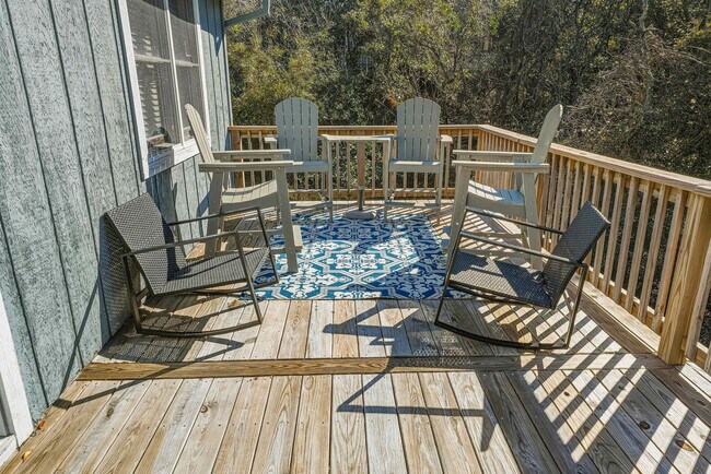 Building Photo - 4240 Johnston Ln