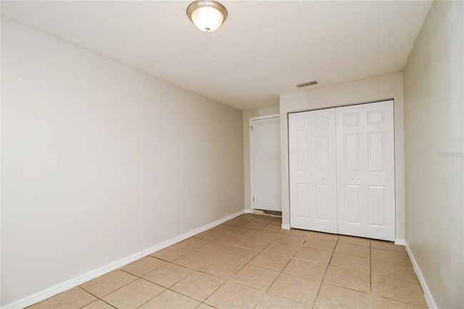 Building Photo - 535 San Lanta Cir
