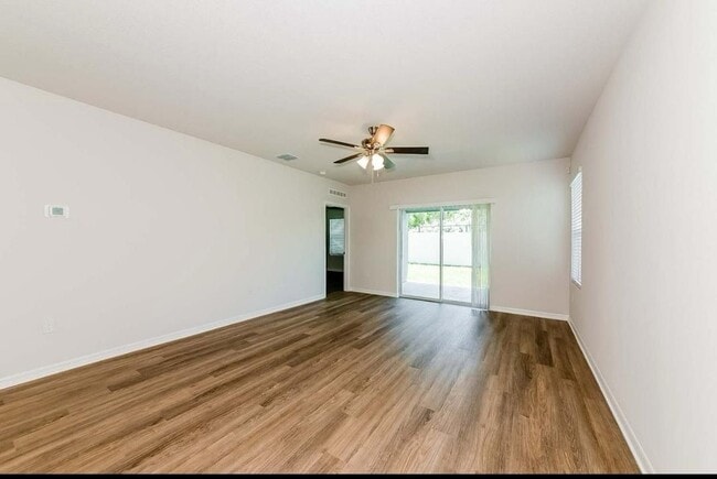 Building Photo - 7912 Majestic Palms Ct