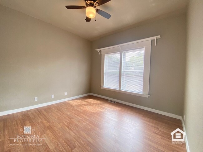 Building Photo - Charming 3bd/2ba Home on Sonoma Highway