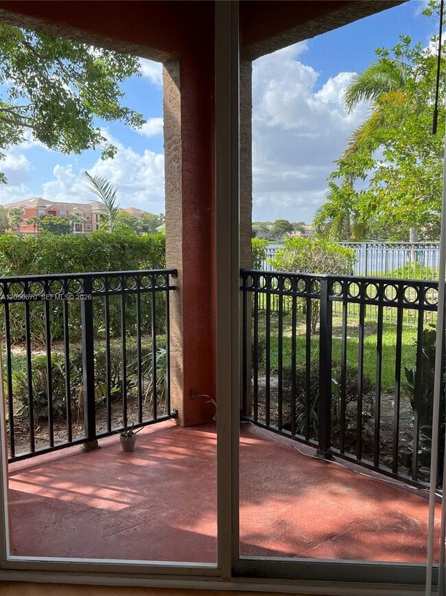 Building Photo - 4600 SW 160th Ave