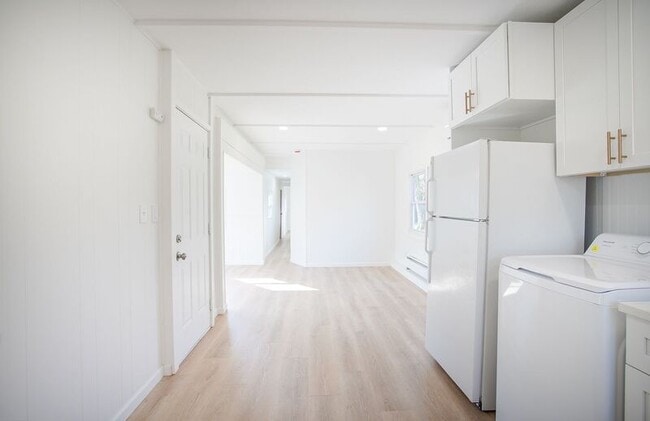 Building Photo - 2401 Westfield St