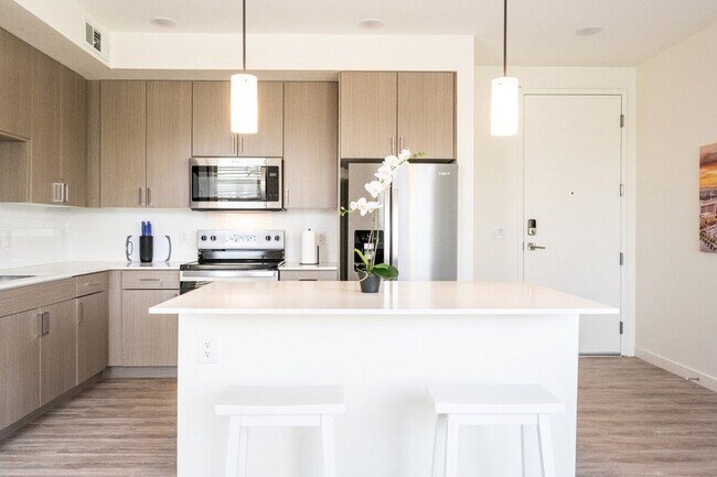 Building Photo - 5839 Cilantrillo Ave