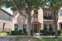 Building Photo - Fabulous 3-2-2 retreat in Frisco!