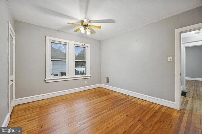 Building Photo - 407 N Broadway