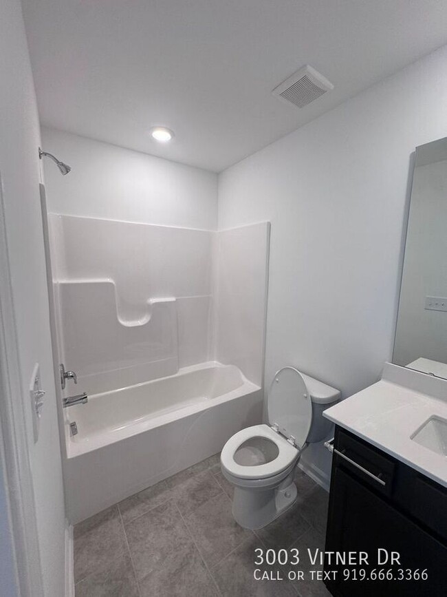 Building Photo - 3003 Vitner Dr