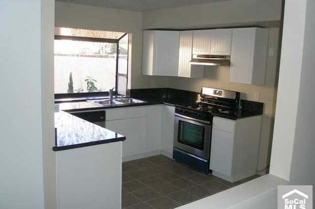 Building Photo - 13 Rockrose Way